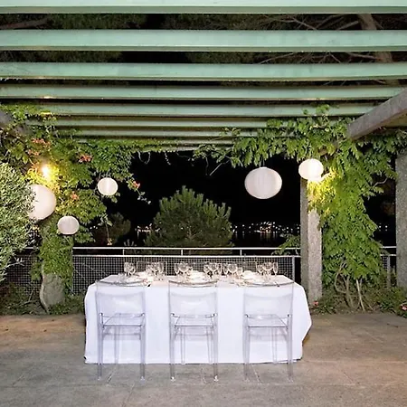 Sleeps 10 With Pool And Air Con Villa *