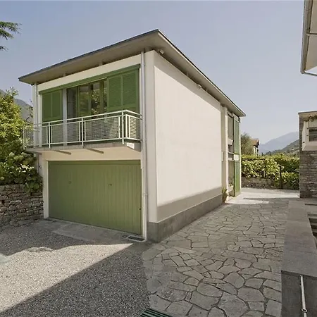 Sleeps 10 With Pool And Air Con