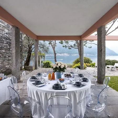 Sleeps 10 With Pool And Air Con Villa *